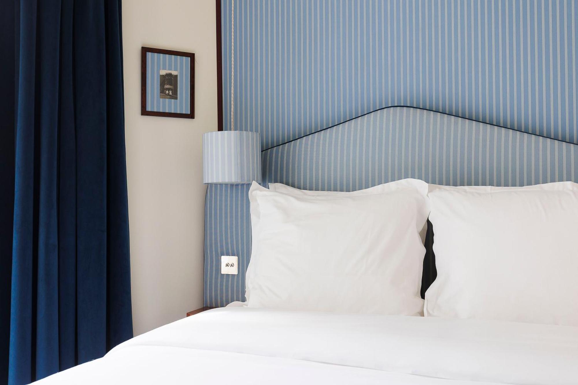 Comfort Nation Père Lachaise Hotel 3*